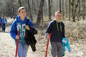 Posadzili ponad 2 200 drzew (zdjęcia)