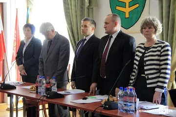 Sesja miejska pełna obelg i wzajemnych oskarżeń