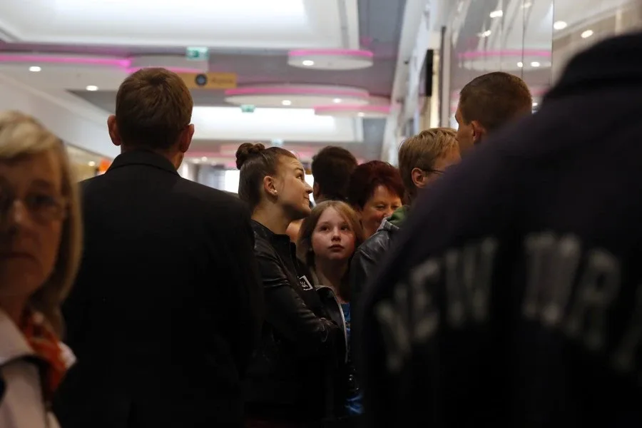 Taneczne otwarcie sklepu H&M (zdjęcia, wideo)