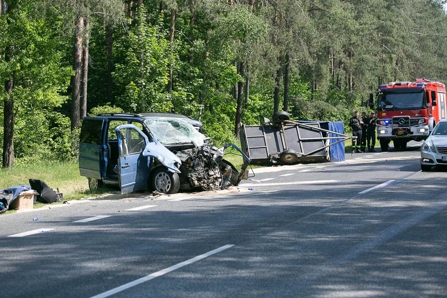 Poważny wypadek w Prosienicy - DK 8 (zdjęcia)