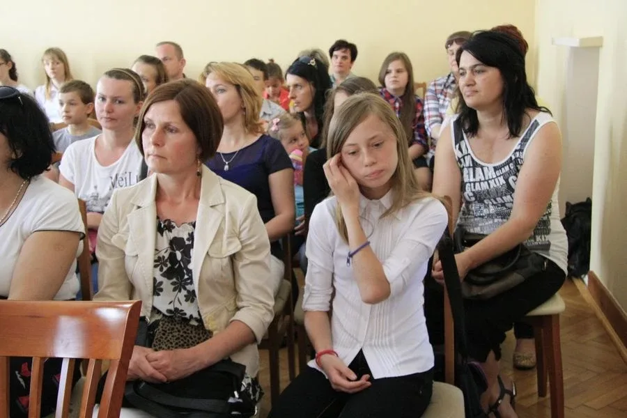 Bądź rozważny, baw się grzecznie (wyniki, zdjęcia)