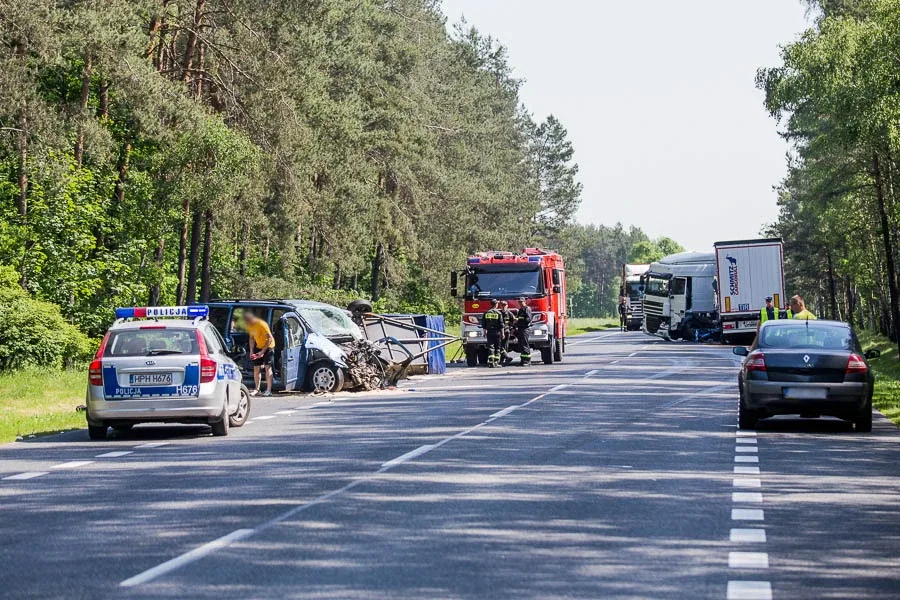 Poważny wypadek w Prosienicy - DK 8 (zdjęcia)