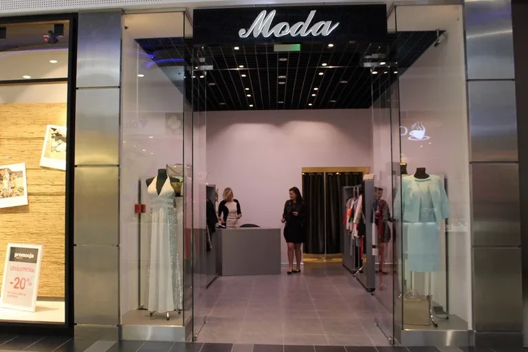 Pierwsi klienci Galerii Bursztynowej (zdjęcia, wideo)