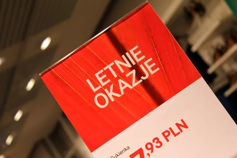 Taneczne otwarcie sklepu H&M (zdjęcia, wideo)