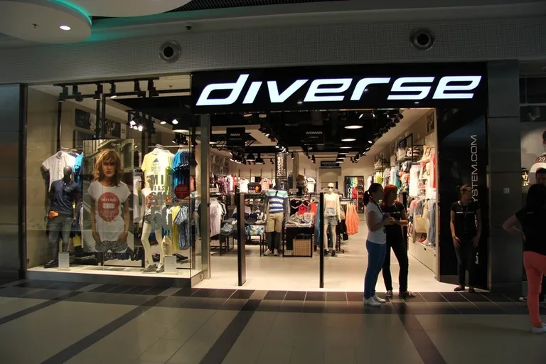 Pierwsi klienci Galerii Bursztynowej (zdjęcia, wideo)