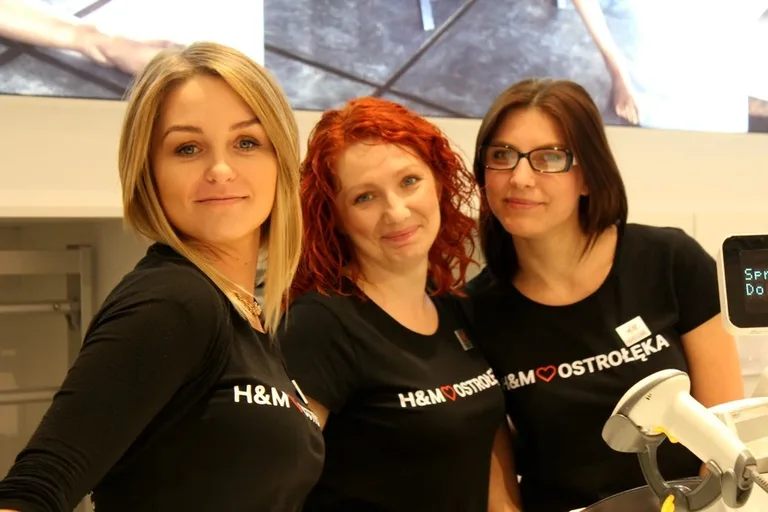 Taneczne otwarcie sklepu H&M (zdjęcia, wideo)