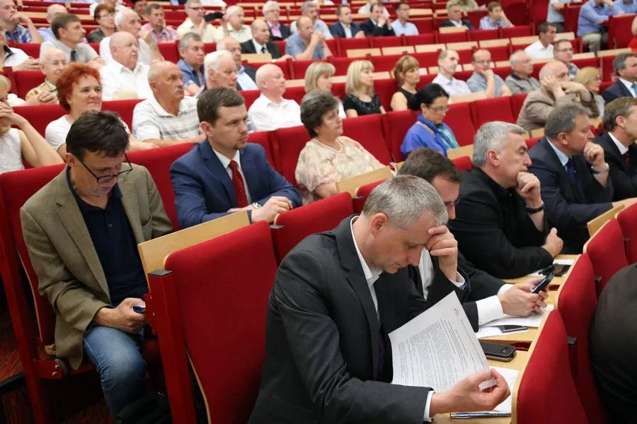 Wyjazdowe posiedzenie klubu PiS (zdjęcia, wideo)
