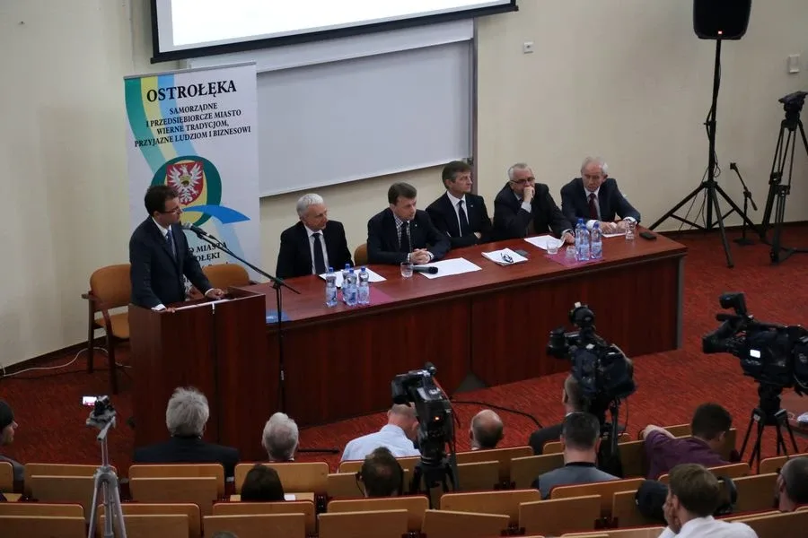 Wyjazdowe posiedzenie klubu PiS (zdjęcia, wideo)