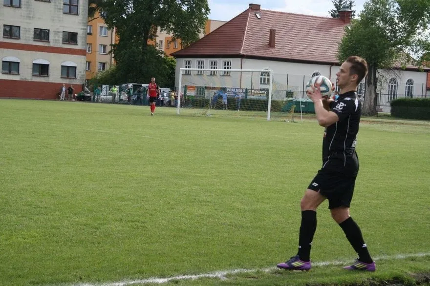 Niewykorzystany karny i remis z Polonią (zdjęcia, wideo)