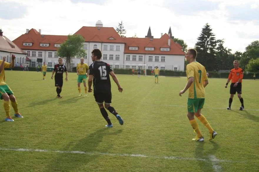 Niewykorzystany karny i remis z Polonią (zdjęcia, wideo)