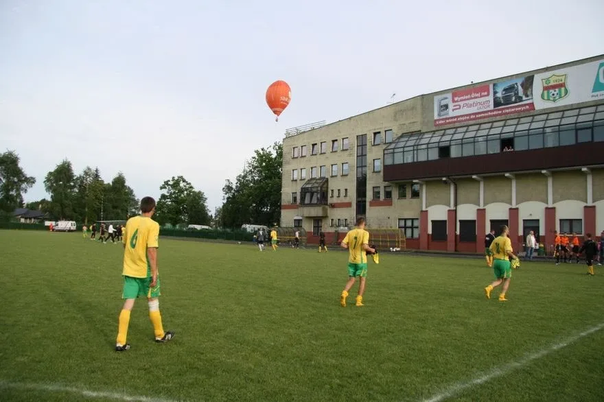 Niewykorzystany karny i remis z Polonią (zdjęcia, wideo)