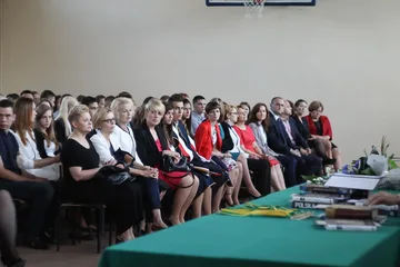 Zakończenie roku szkolnego w Ekonomiku (zdjęcia)