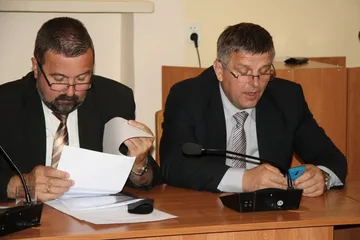 Radni powiatu odwołują się do PKW