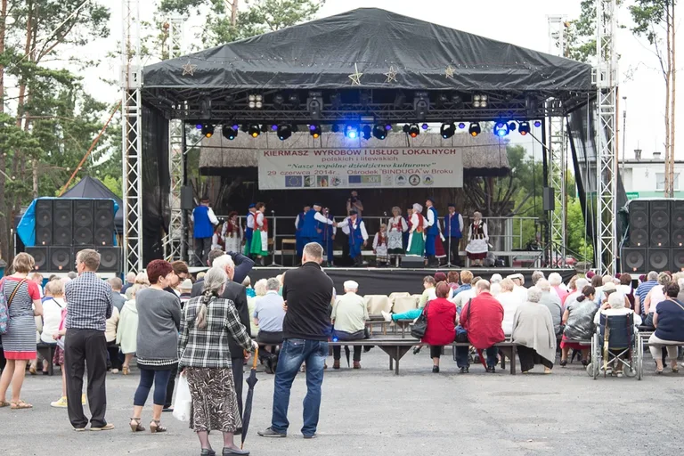 Kiermasz usług lokalnych w Broku (zdjęcia, wideo)