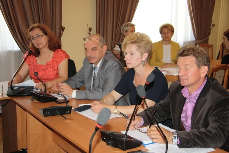 Radni powiatu odwołują się do PKW