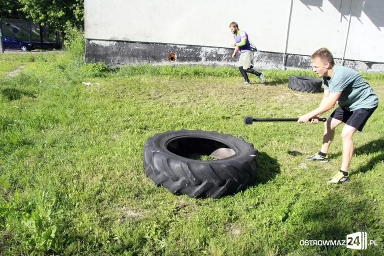 Trening Academia Gorila w środku miasta (zdjęcia)