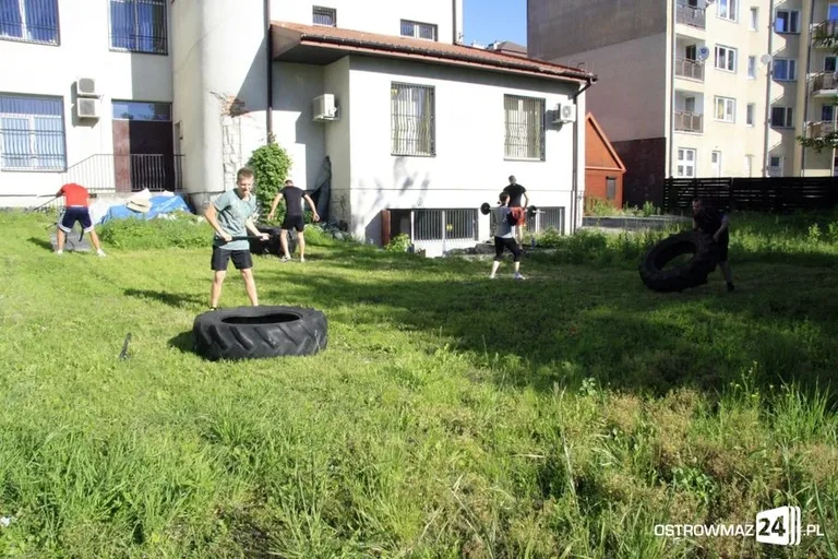 Trening Academia Gorila w środku miasta (zdjęcia)