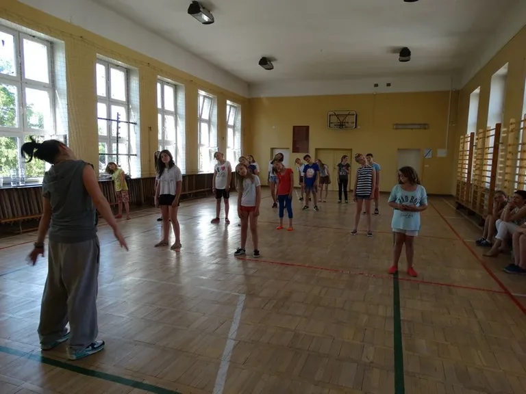 Tańce hip hop w SP nr 1 (zdjęcia)