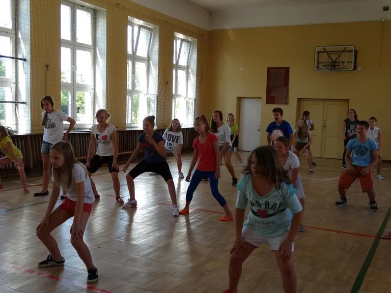Tańce hip hop w SP nr 1 (zdjęcia)