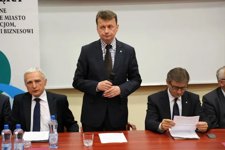 Wyjazdowe posiedzenie klubu PiS (zdjęcia, wideo)