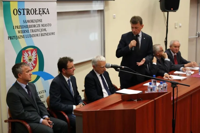 Wyjazdowe posiedzenie klubu PiS (zdjęcia, wideo)