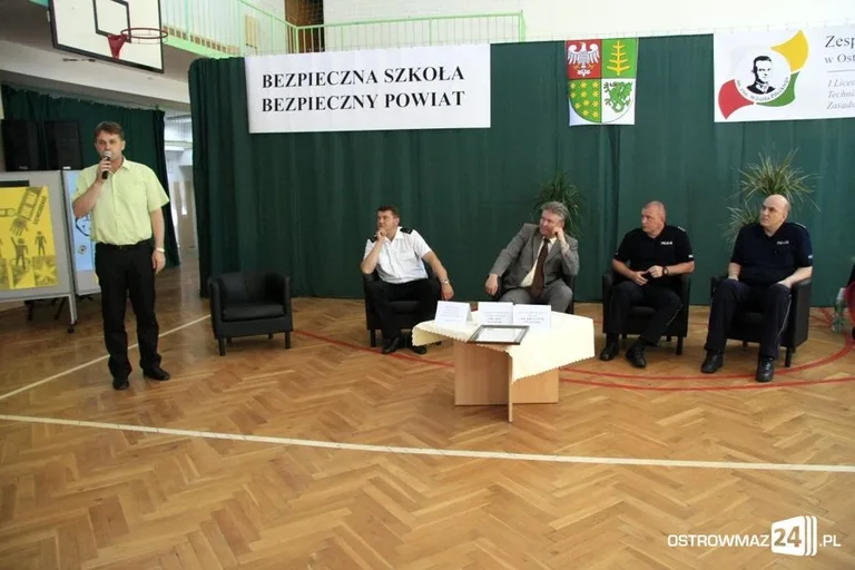 Bezpieczna Szkoła - Bezpieczny Powiat (zdjęcia)
