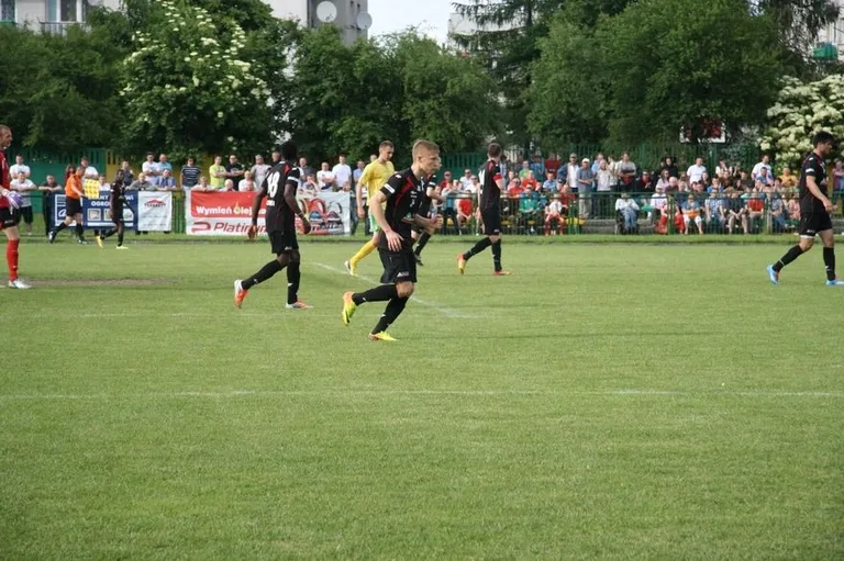 Niewykorzystany karny i remis z Polonią (zdjęcia, wideo)