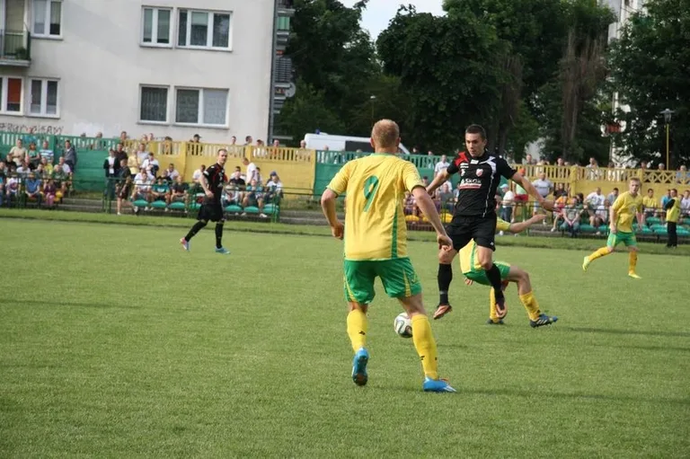 Niewykorzystany karny i remis z Polonią (zdjęcia, wideo)