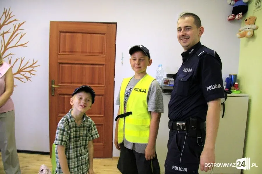 Policjanci w Kąciku Amelka (zdjęcia)