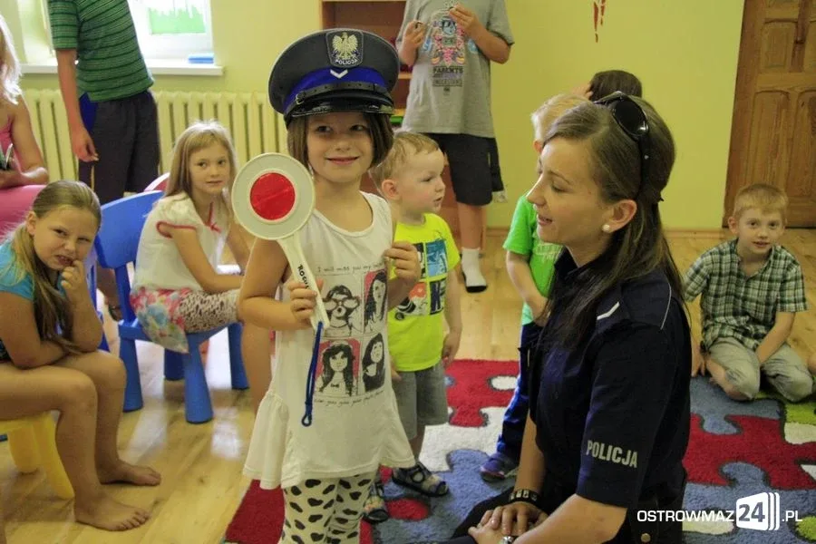 Policjanci w Kąciku Amelka (zdjęcia)