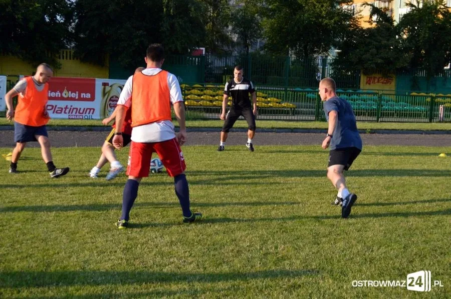 Nowi piłkarze trenują z Ostrovią (zdjęcia)