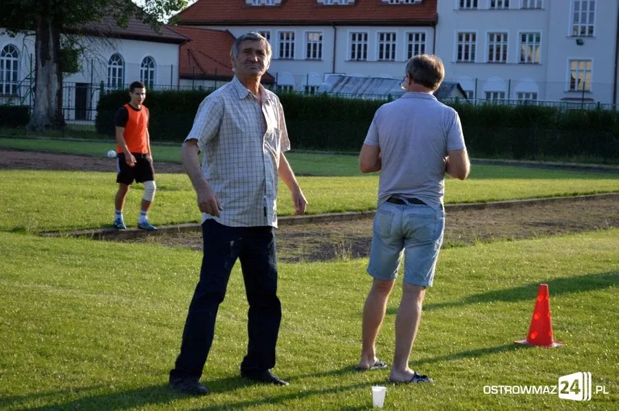 Nowi piłkarze trenują z Ostrovią (zdjęcia)