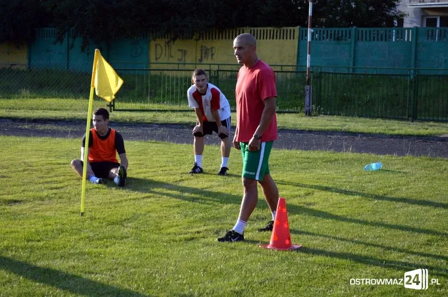 Nowi piłkarze trenują z Ostrovią (zdjęcia)