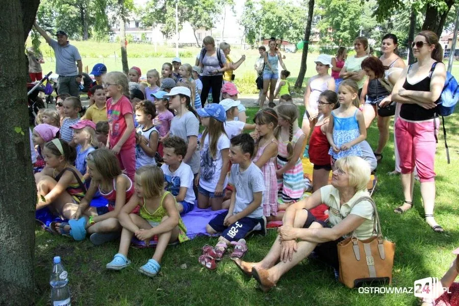 Cyrkowi artyści w Ogródku Jordanowskim (zdjęcia)