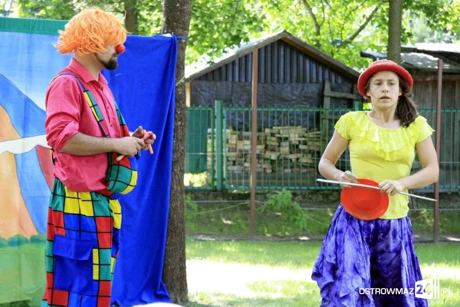 Cyrkowi artyści w Ogródku Jordanowskim (zdjęcia)