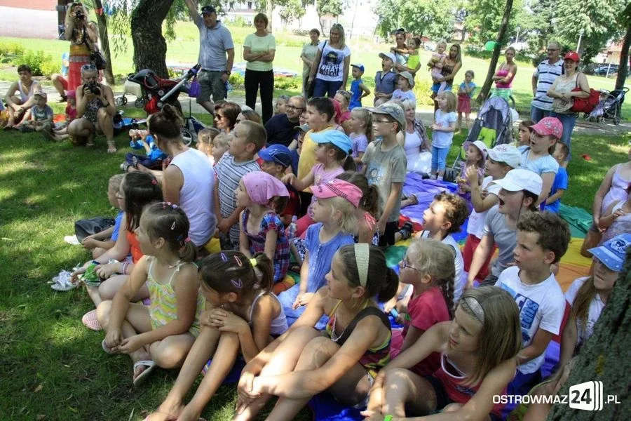 Cyrkowi artyści w Ogródku Jordanowskim (zdjęcia)