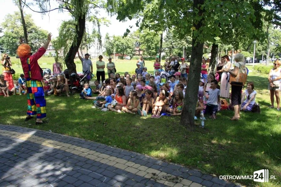Cyrkowi artyści w Ogródku Jordanowskim (zdjęcia)