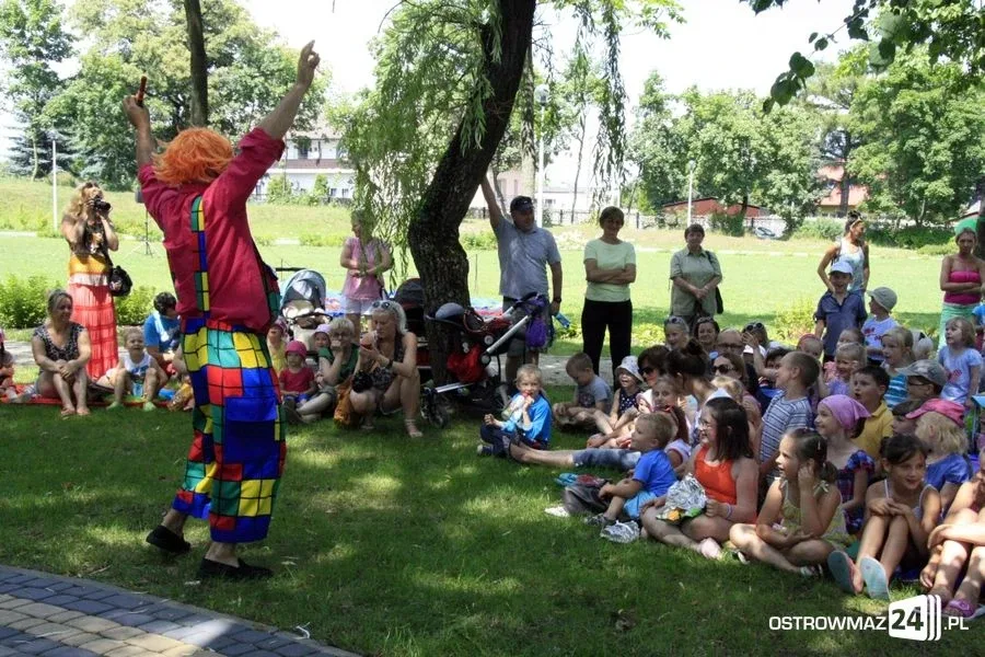 Cyrkowi artyści w Ogródku Jordanowskim (zdjęcia)