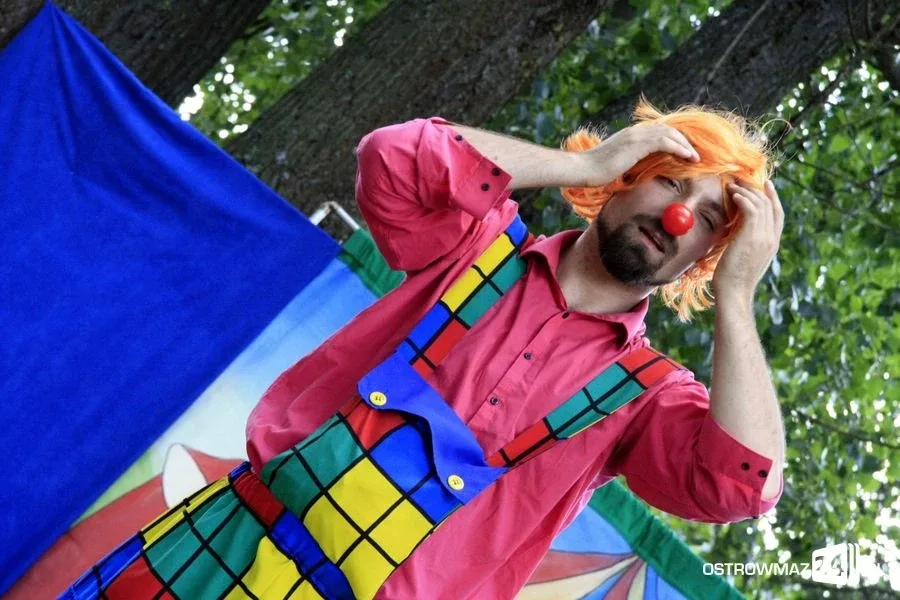 Cyrkowi artyści w Ogródku Jordanowskim (zdjęcia)