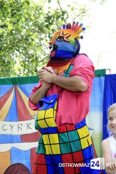 Cyrkowi artyści w Ogródku Jordanowskim (zdjęcia)