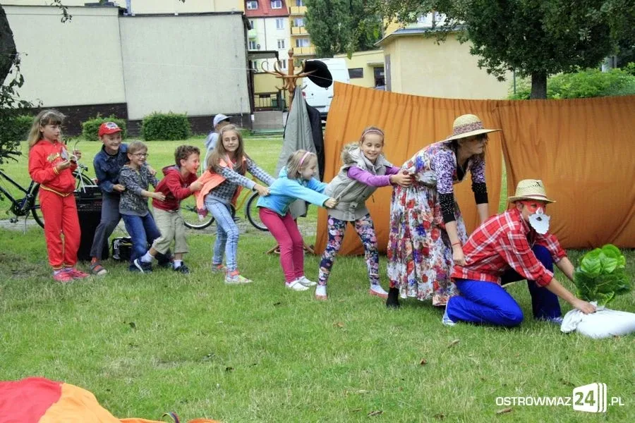 Wierszowanie na skwerze przy Księżnej Annie (zdjęcia)