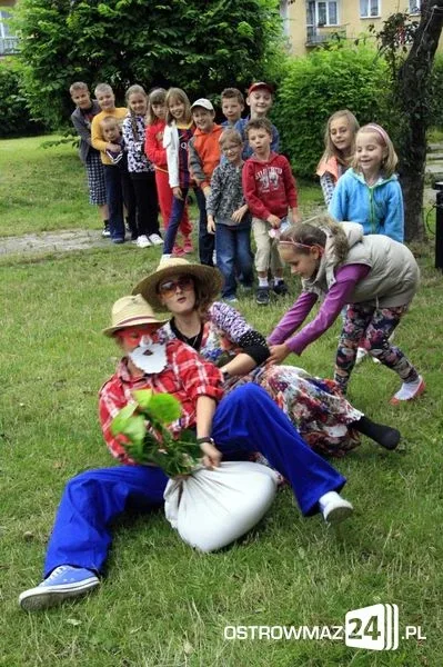 Wierszowanie na skwerze przy Księżnej Annie (zdjęcia)
