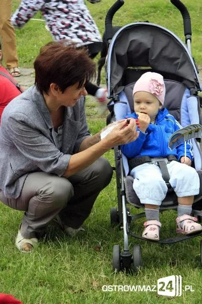 Wierszowanie na skwerze przy Księżnej Annie (zdjęcia)