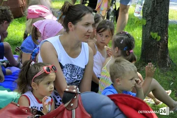Cyrkowi artyści w Ogródku Jordanowskim (zdjęcia)