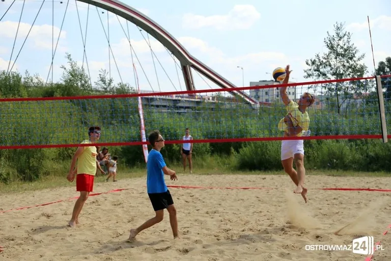 VII Turniej Plażowej Piłki Siatkowej (zdjęcia, wideo)