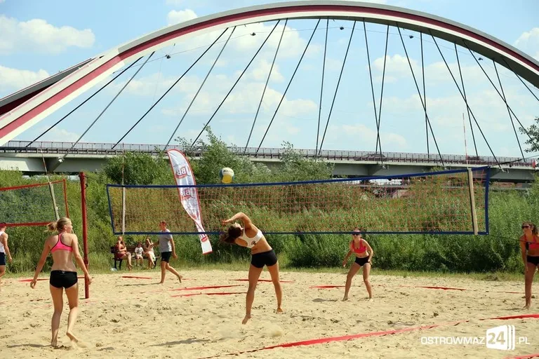 VII Turniej Plażowej Piłki Siatkowej (zdjęcia, wideo)