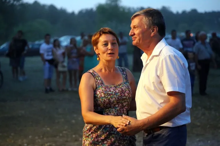 Noc z gwiazdami w Szarłacie (zdjęcia, wideo)