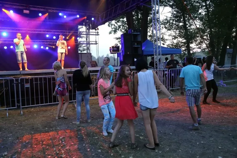 Noc z gwiazdami w Szarłacie (zdjęcia, wideo)