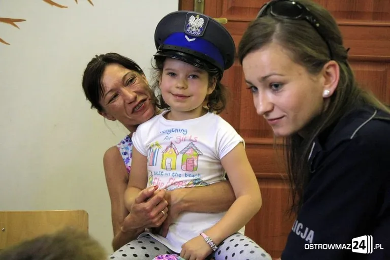 Policjanci w Kąciku Amelka (zdjęcia)