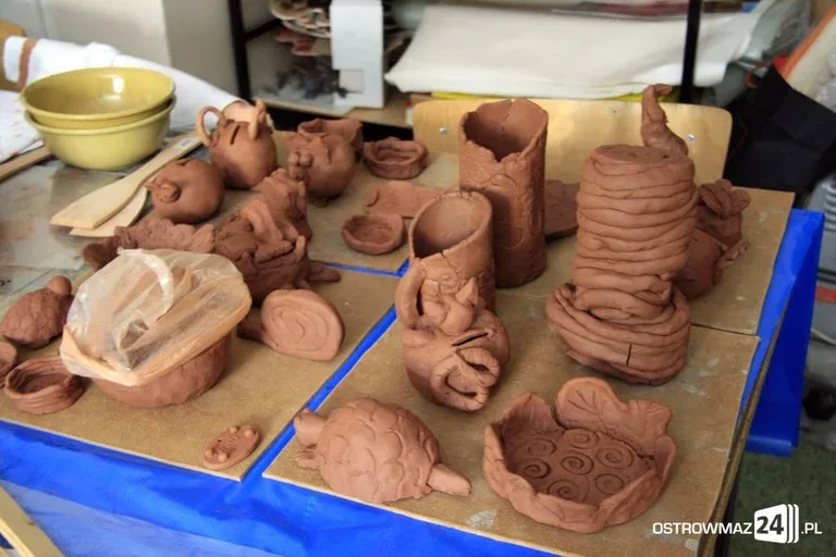 Drugi dzień warsztatów ceramicznych dla młodzieży